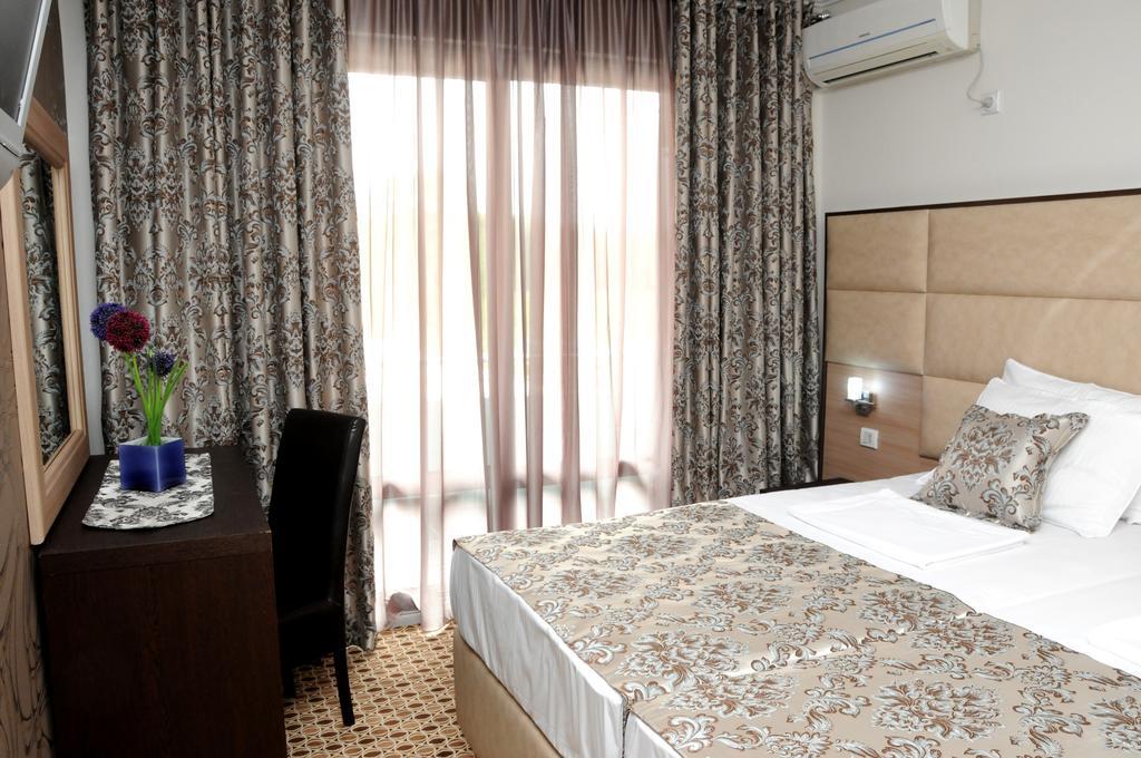 Hotel Lion أولتْسي المظهر الخارجي الصورة