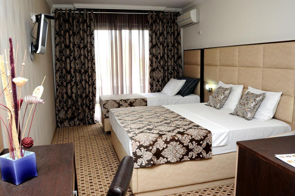 Hotel Lion أولتْسي المظهر الخارجي الصورة